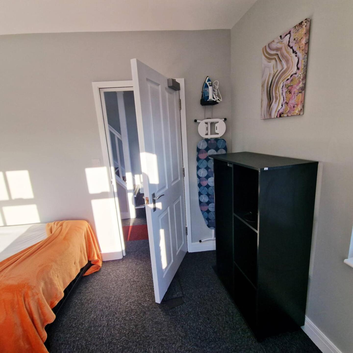 نورويش 1St Floor Riverview Duplex Flat With Parking الغرفة الصورة